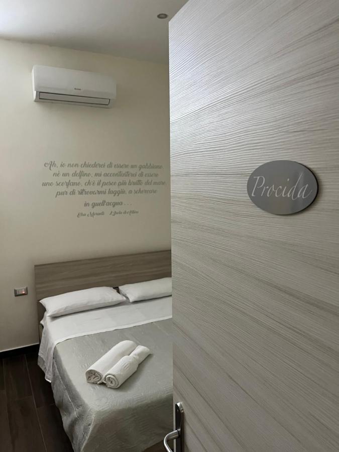 Beb Pisadog Bed and Breakfast Napoli Esterno foto