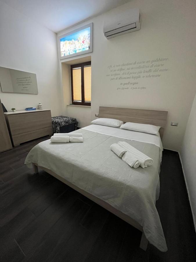 Beb Pisadog Bed and Breakfast Napoli Esterno foto